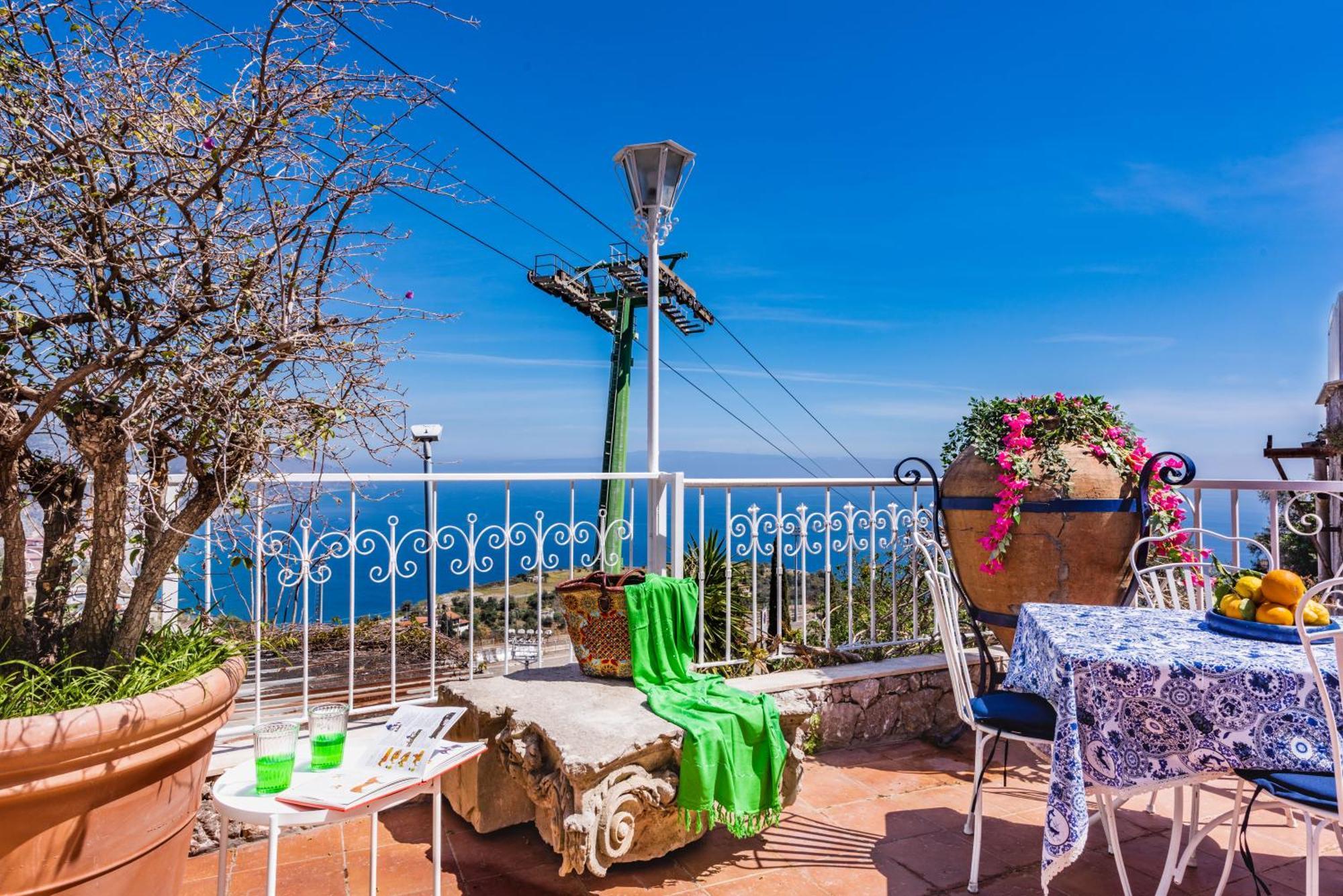 Dream View Suites Таорміна Екстер'єр фото