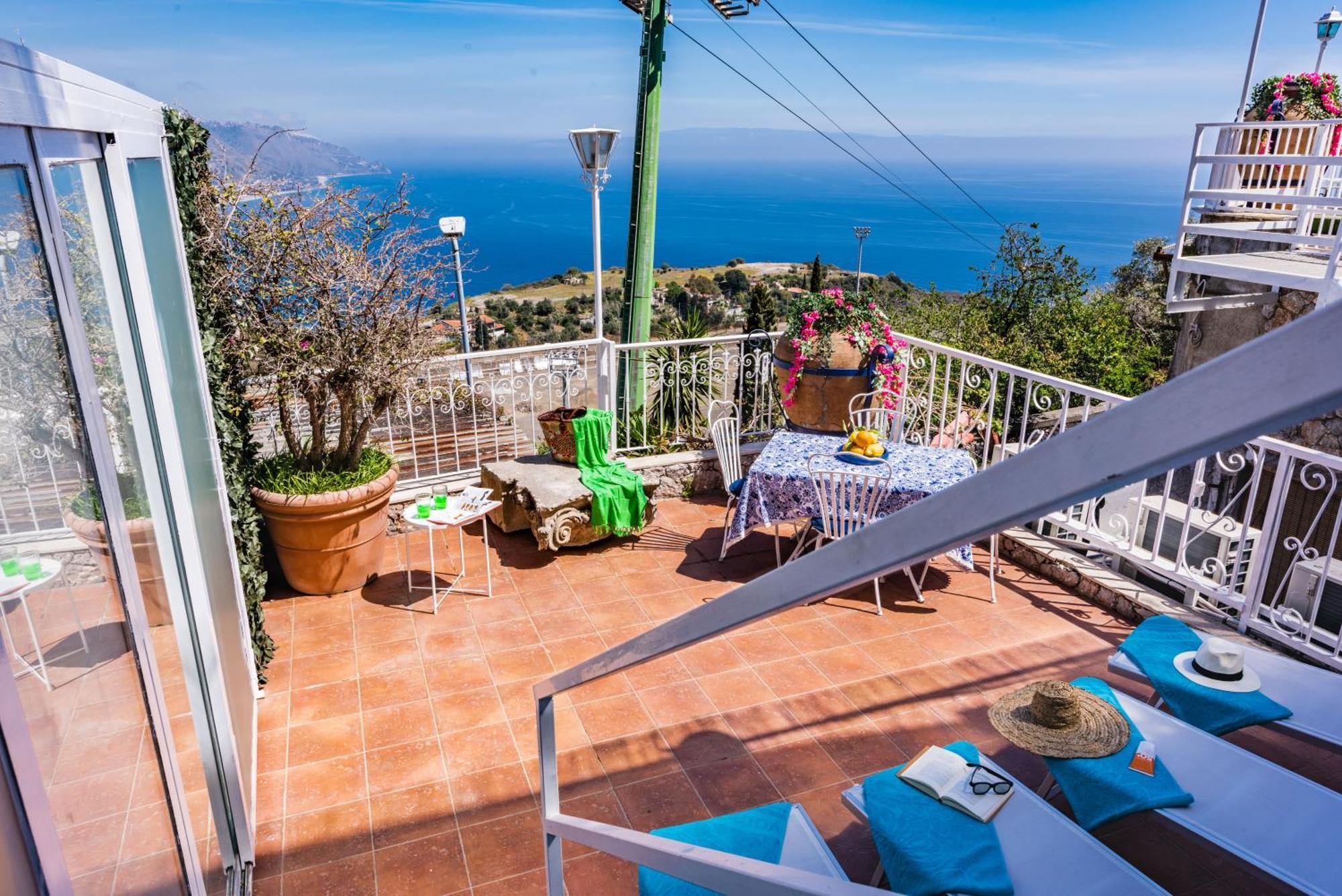 Dream View Suites Таорміна Екстер'єр фото